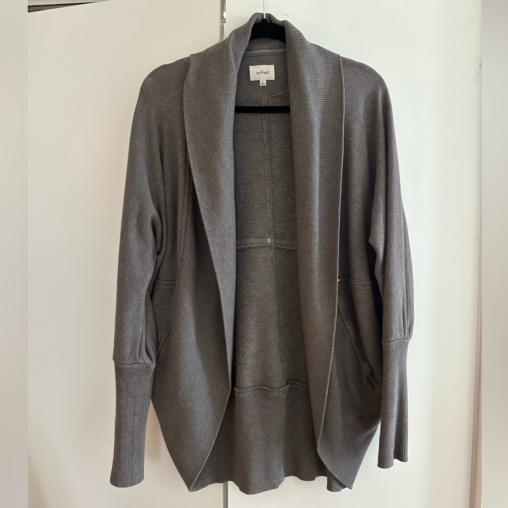 Aritzia Wilfred Sweater